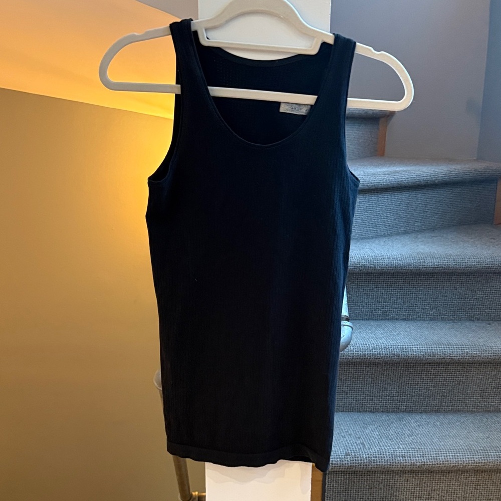 Athleta Ribbed-like Stretchy Sleeveless Tank Top